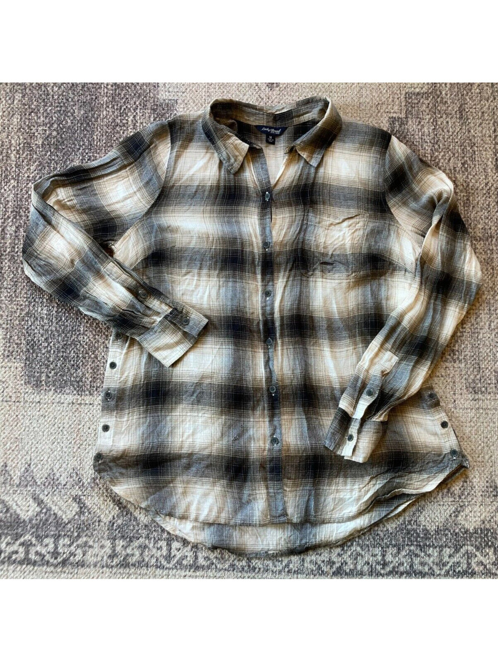 *FLAW Womens Sz Medium LUCKY BRAND PLAID Long Sleeve Shirt Brown Tan Button Up